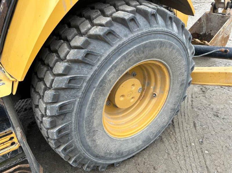  2015 CAT 430F2 at Conquest Equipment British Columbia