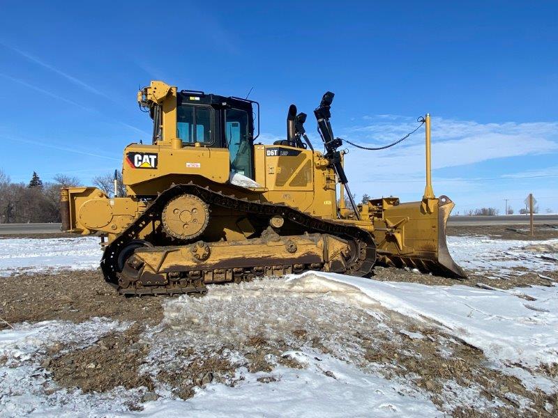  2014 CAT D6T LGP at Conquest Equipment Saskatchewan
