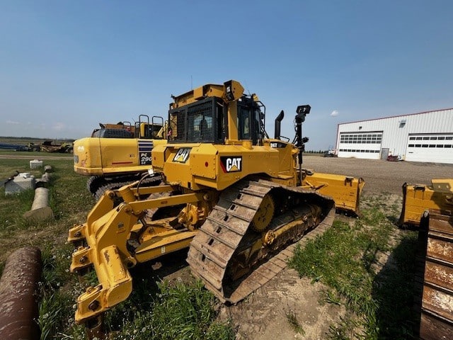  2013 CAT D6T LGP at Conquest Equipment Saskatchewan