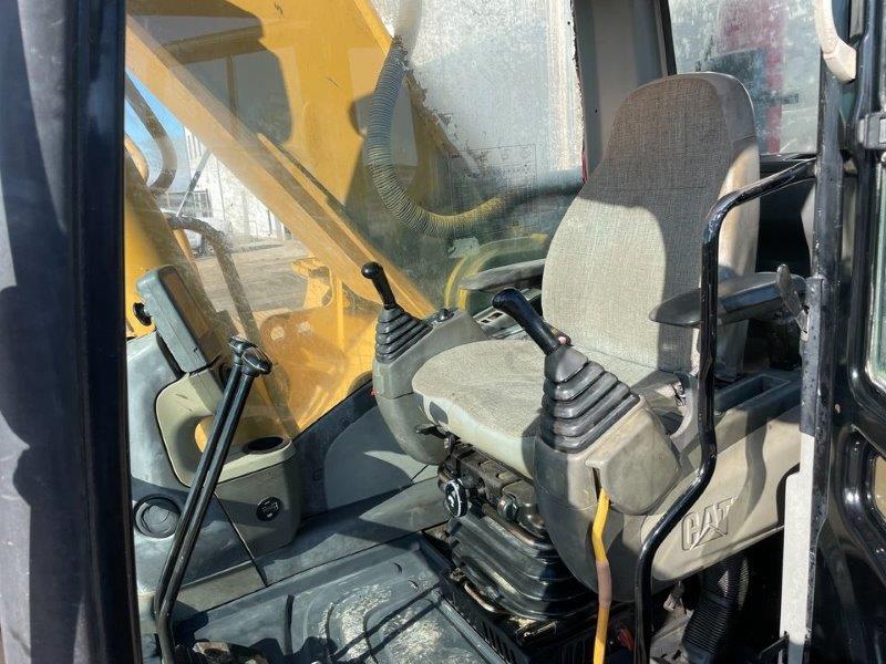  2006 CAT 330D at Conquest Equipment Manitoba