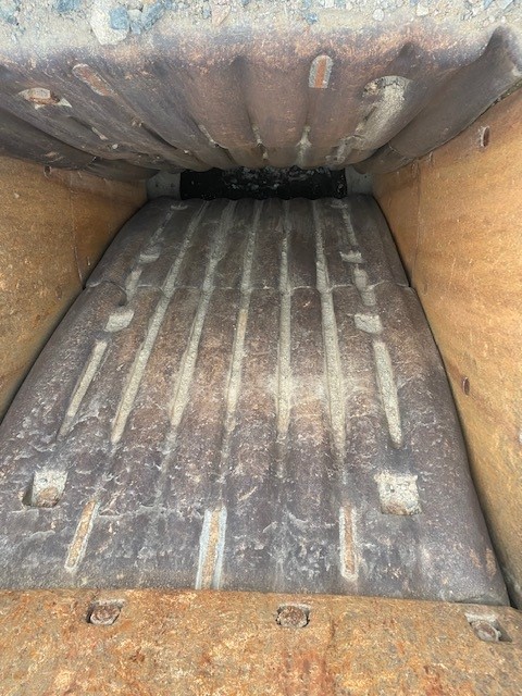  1989 Allis Chalmers 4860 at Conquest Equipment Saskatchewan
