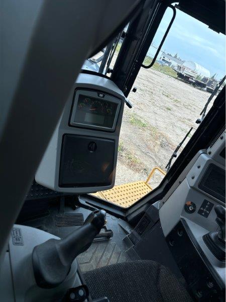  2017 CAT D8T at Conquest Equipment Alberta