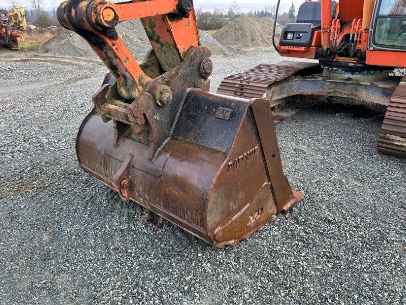  2006 HITACHI ZX200 LC at Conquest Equipment British Columbia