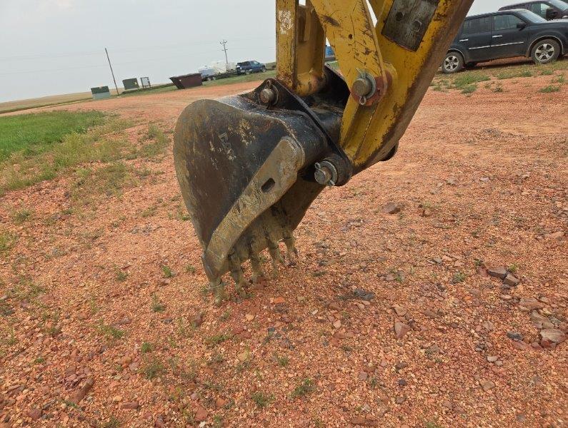  2005 CAT 420D at Conquest Equipment North Dakota