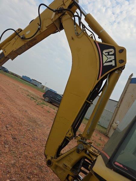  2005 CAT 420D at Conquest Equipment North Dakota