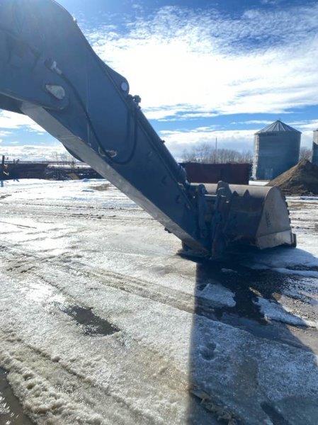  2017 DEERE 470G LC at Conquest Equipment Alberta