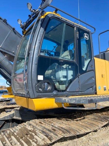  2017 DEERE 470G LC at Conquest Equipment Alberta