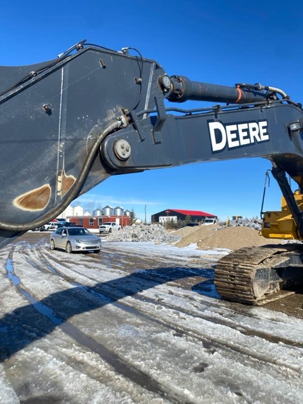  2017 DEERE 470G LC at Conquest Equipment Alberta