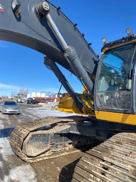  2017 DEERE 470G LC at Conquest Equipment Alberta