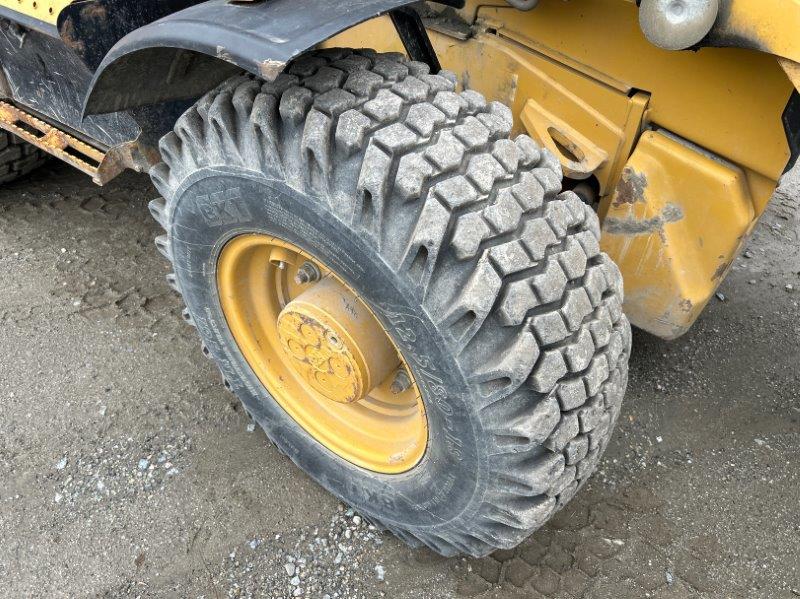  2015 CAT 430F2 at Conquest Equipment British Columbia