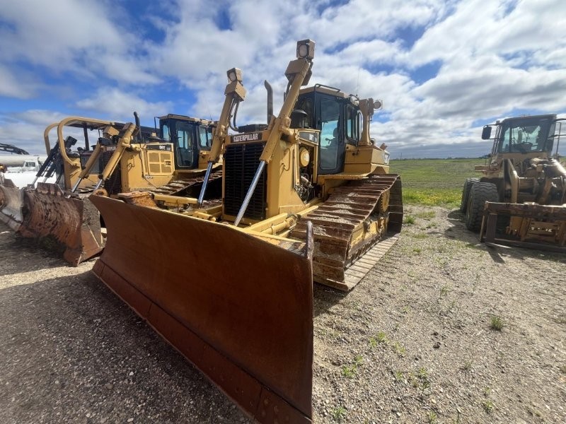  2007 CAT D6T XW at Conquest Equipment Manitoba