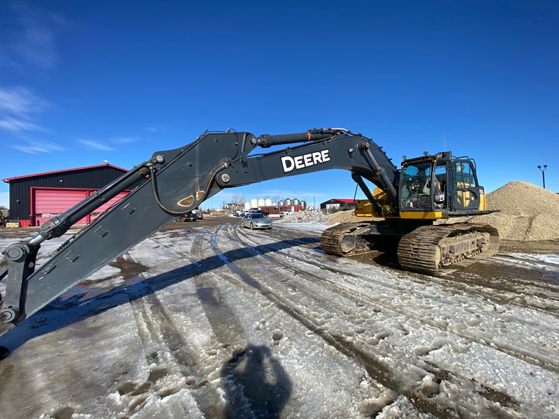  2017 DEERE 470G LC at Conquest Equipment Alberta
