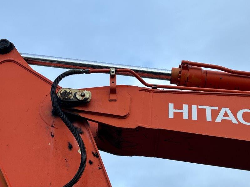  2006 HITACHI ZX200 LC at Conquest Equipment British Columbia