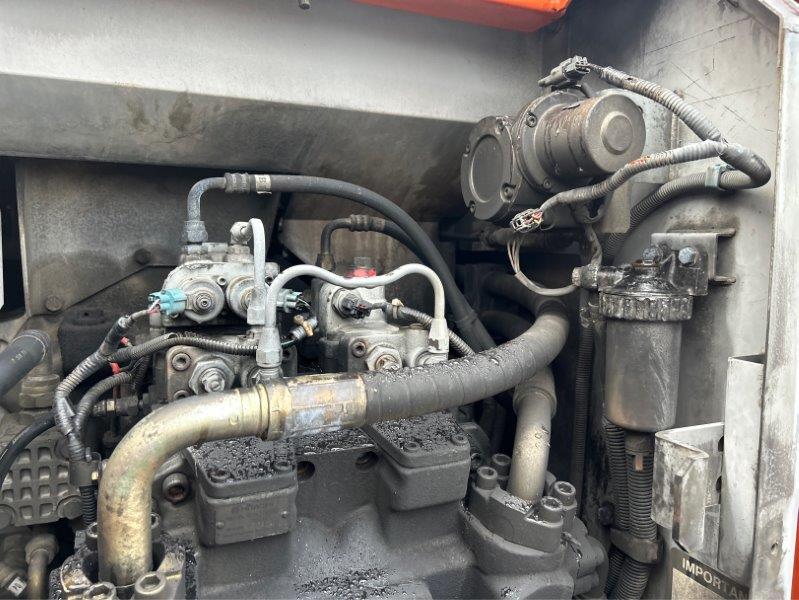  2006 HITACHI ZX200 LC at Conquest Equipment British Columbia
