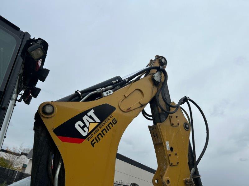  2015 CAT 430F2 at Conquest Equipment British Columbia
