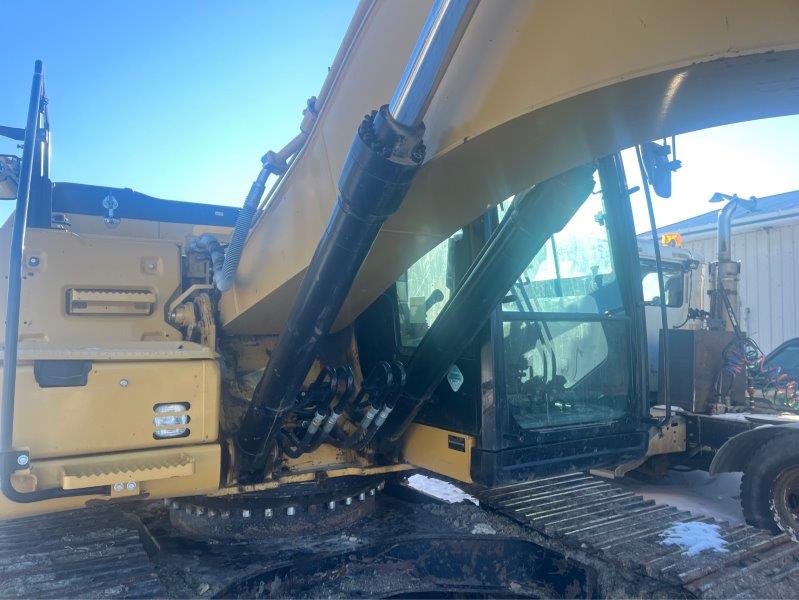  2014 CAT 323F L at Conquest Equipment Saskatchewan