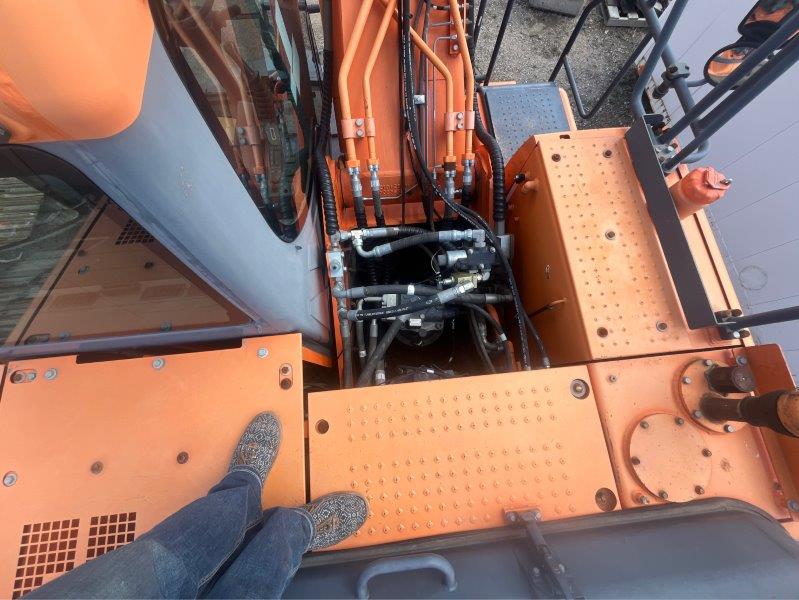  2012 Doosan DX210W at Conquest Equipment Saskatchewan