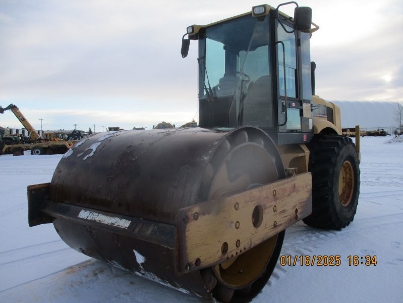  2002 CAT CP563D at Conquest Equipment Alberta