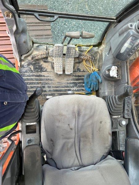  2006 HITACHI ZX200 LC at Conquest Equipment British Columbia