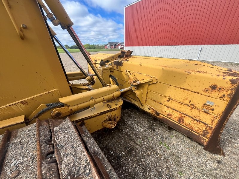  2007 CAT D6T XW at Conquest Equipment Manitoba