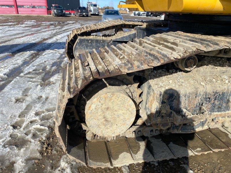  2017 DEERE 470G LC at Conquest Equipment Alberta