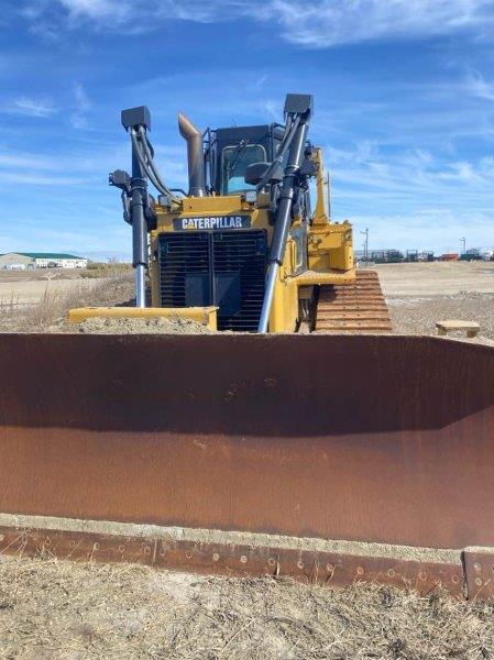  2014 CAT D6T XW at Conquest Equipment Saskatchewan