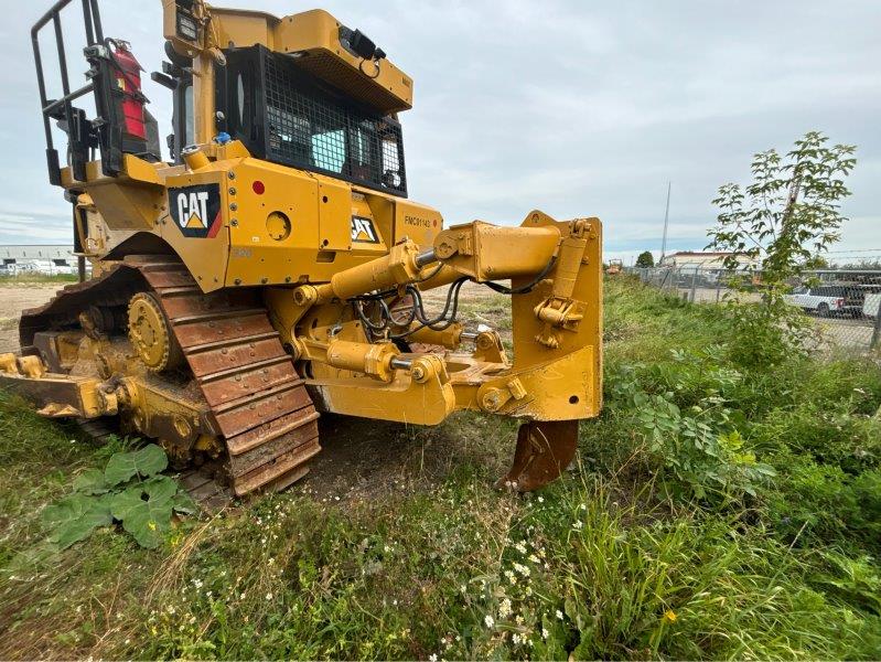  2017 CAT D8T at Conquest Equipment Alberta