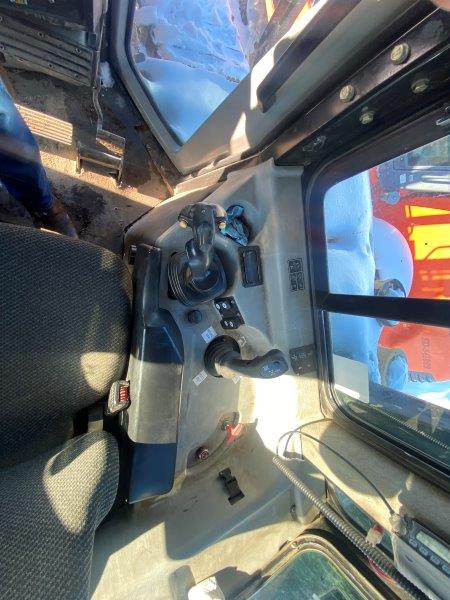  2006 CAT D6R LGP III at Conquest Equipment Alberta
