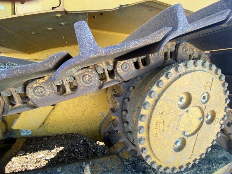  2014 CAT D6T LGP at Conquest Equipment Saskatchewan
