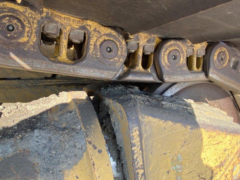  2014 CAT D6T LGP at Conquest Equipment Saskatchewan