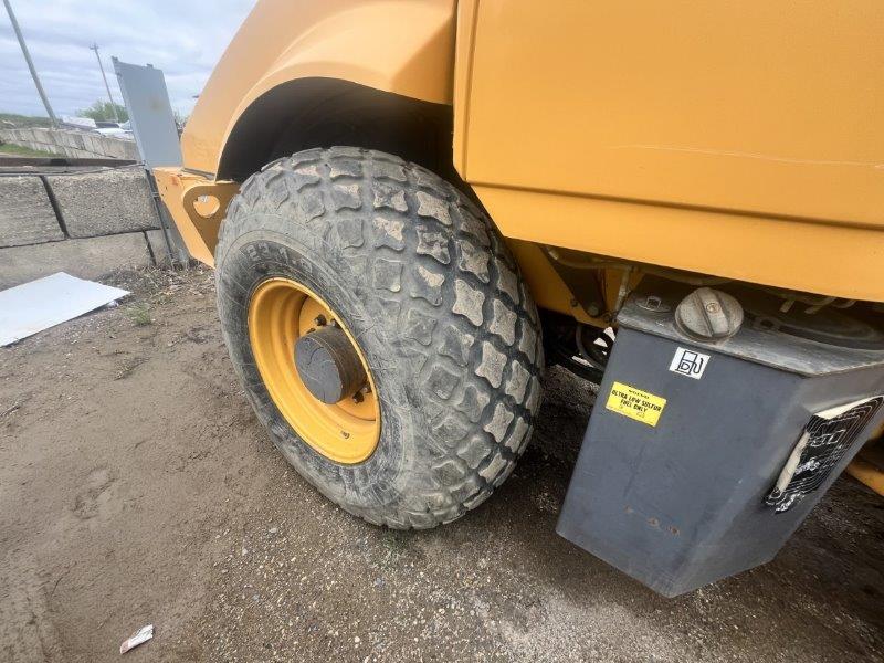  2016 VOLVO SD115B at Conquest Equipment Manitoba