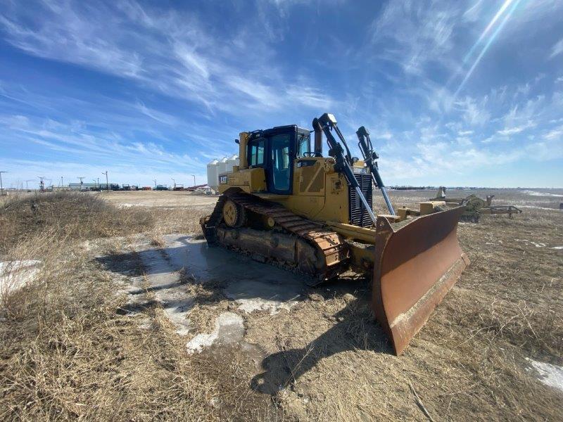  2014 CAT D6T XW at Conquest Equipment Saskatchewan