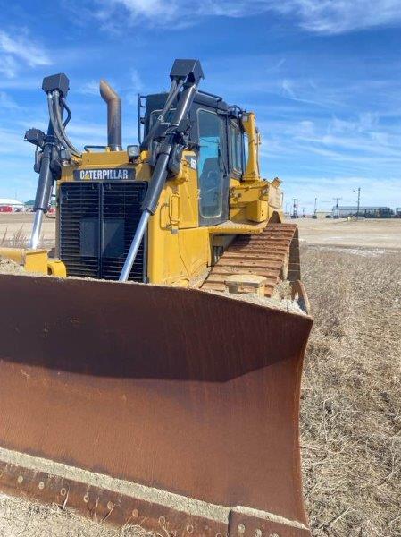  2014 CAT D6T XW at Conquest Equipment Saskatchewan
