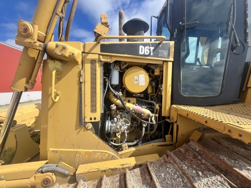  2007 CAT D6T XW at Conquest Equipment Manitoba