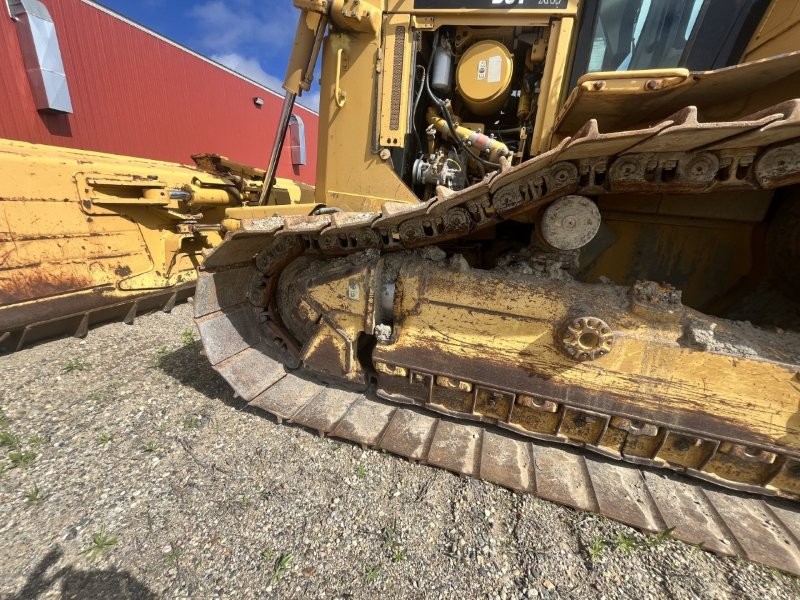  2007 CAT D6T XW at Conquest Equipment Manitoba