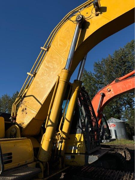  2011 KOMATSU PC270 LC-8 at Conquest Equipment Alberta