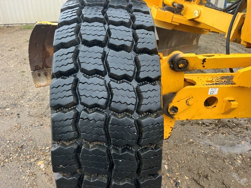  2009 VOLVO G960 at Conquest Equipment Manitoba