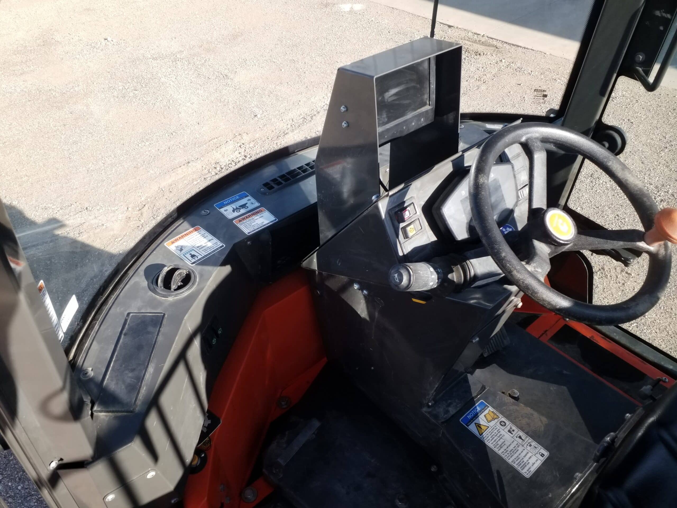  2021 AUSA DR1001 AHG at Conquest Equipment Saskatchewn