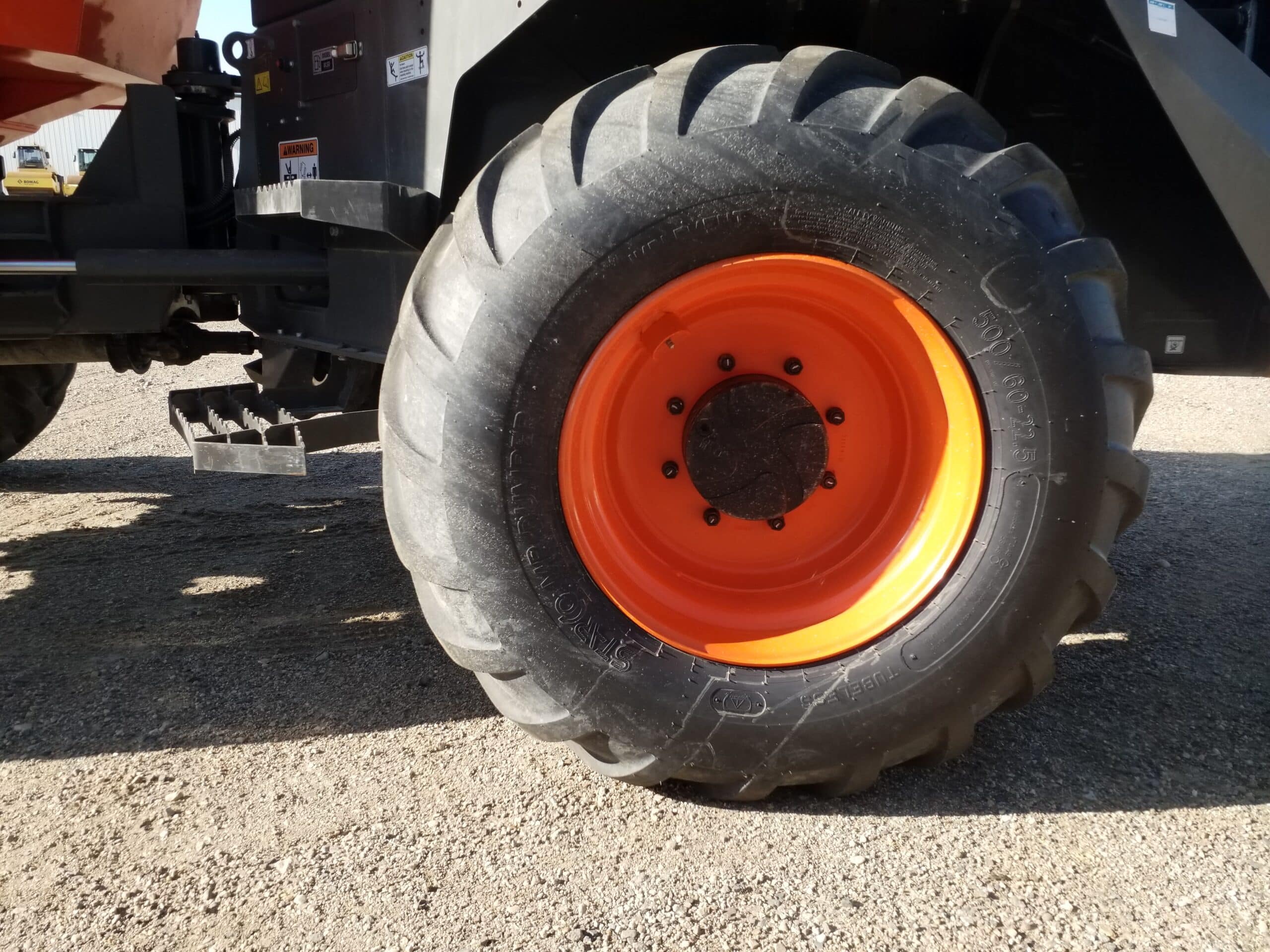  2021 AUSA DR1001 AHG at Conquest Equipment Saskatchewn
