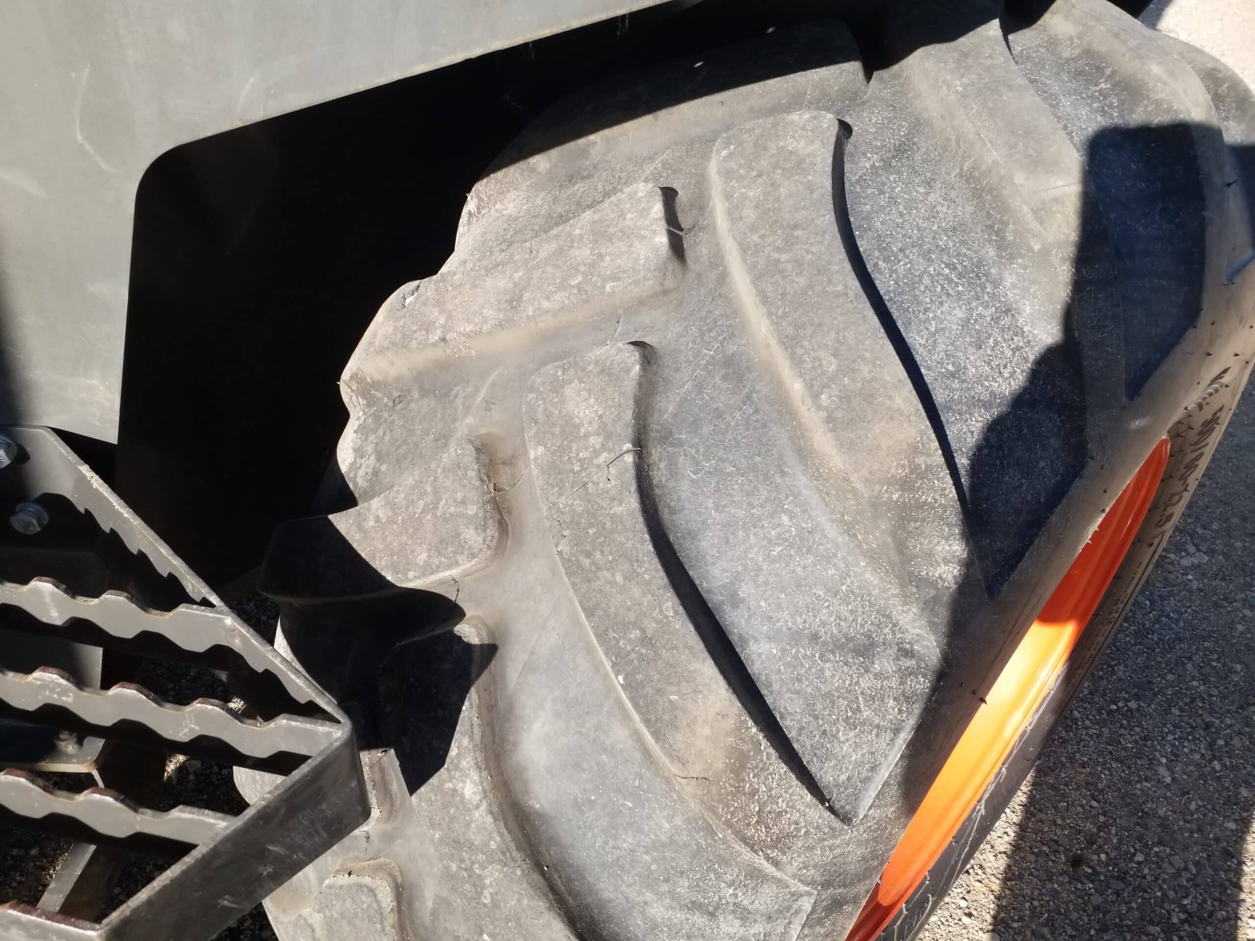 2021 AUSA DR1001 AHG at Conquest Equipment Saskatchewn