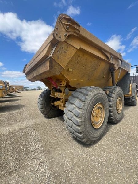  2019 DEERE 410E at Conquest Equipment Saskatchewn