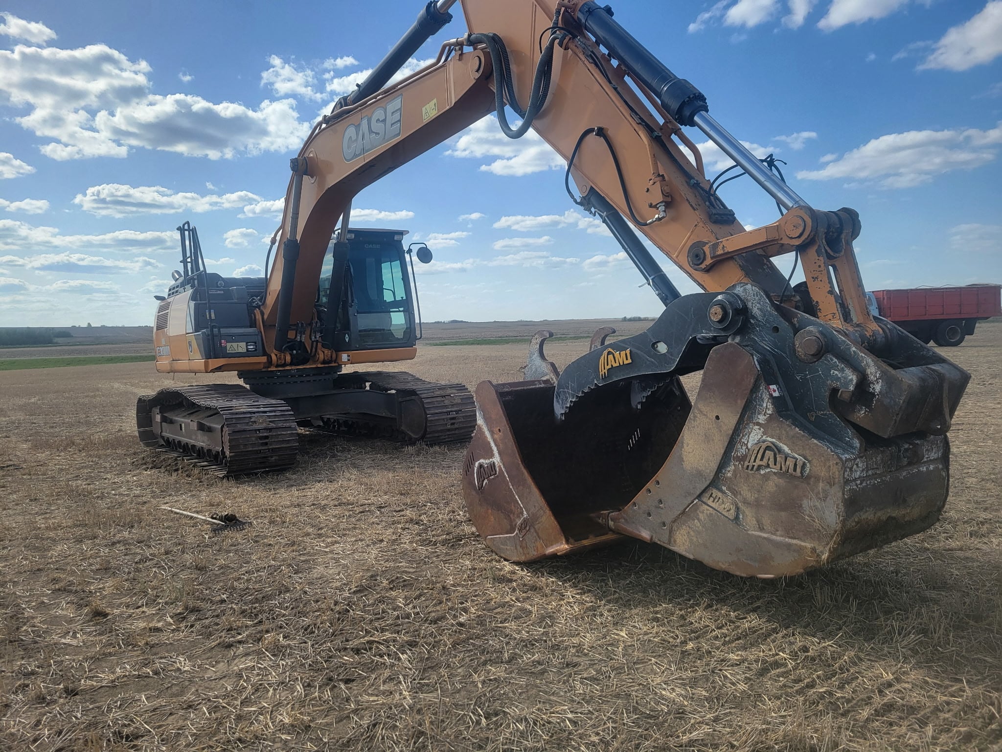  2017 CASE CX300D at Conquest Equipment Saskatchewan