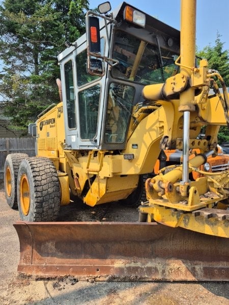  1998 Champion 740A at Conquest Equipment Saskatchewan