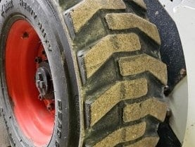  1998 Champion 740A at Conquest Equipment Saskatchewan