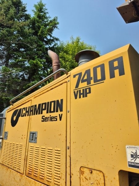  1998 Champion 740A at Conquest Equipment Saskatchewan