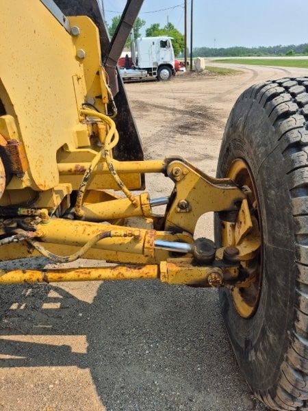  1998 Champion 740A at Conquest Equipment Saskatchewan