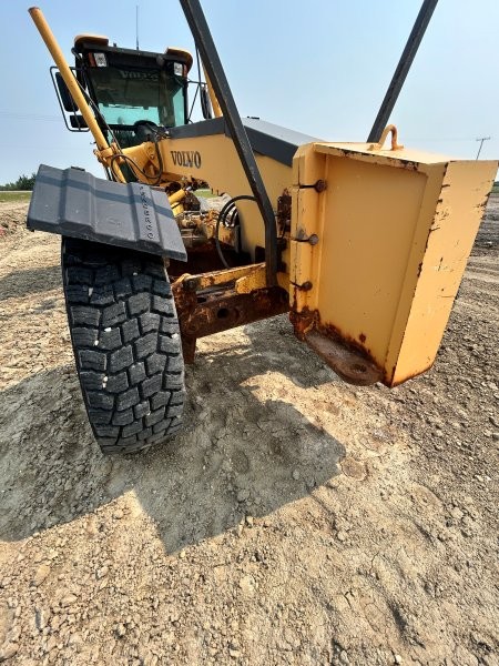  2008 VOLVO G960 at Conquest Equipment Saskatchewan