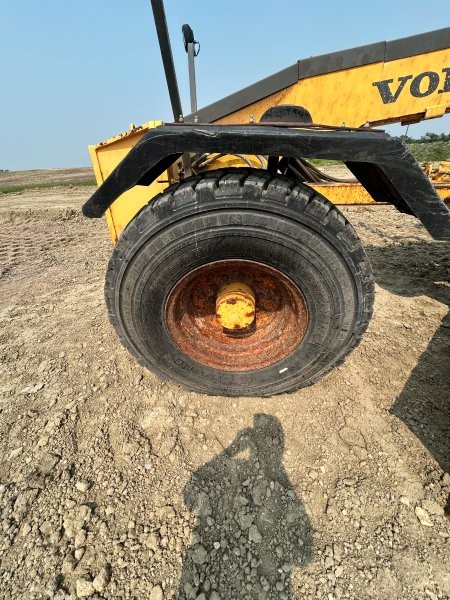  2008 VOLVO G960 at Conquest Equipment Saskatchewan
