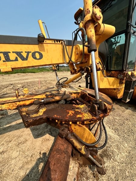  2008 VOLVO G960 at Conquest Equipment Saskatchewan