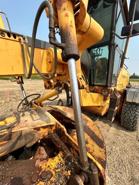  2008 VOLVO G960 at Conquest Equipment Saskatchewan
